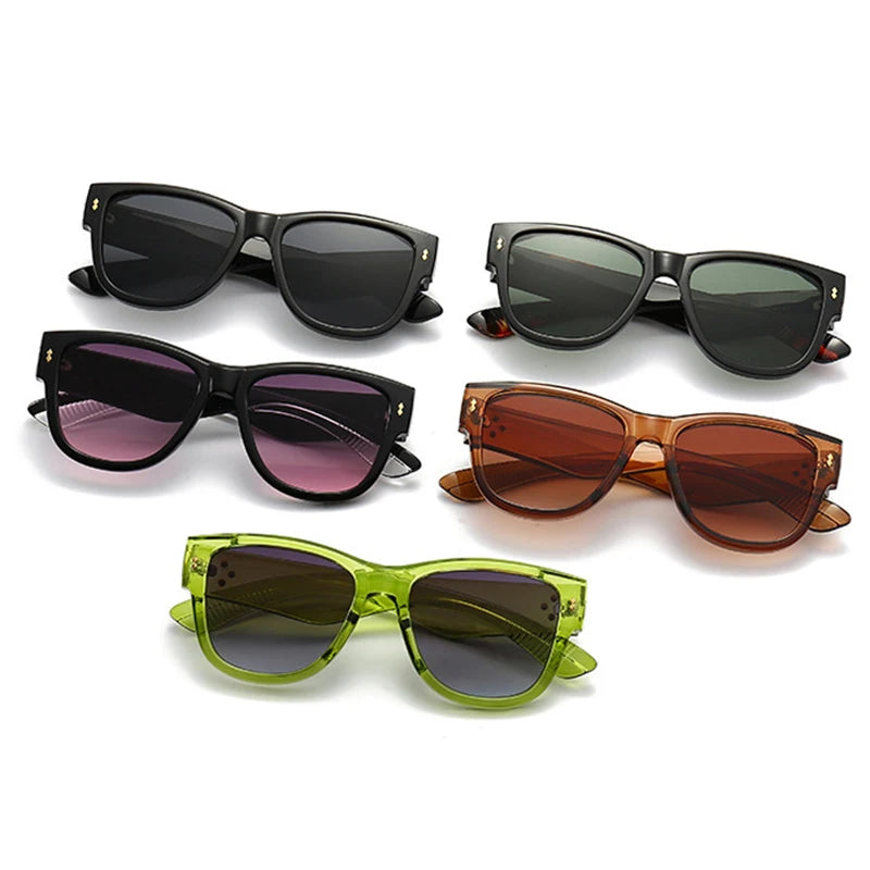 punk sunglasses, gradient lenses, UV400 protection, fashion sunglasses, square frames, rivet details, vintage style, retro eyewear, men’s sunglasses, women’s sunglasses
