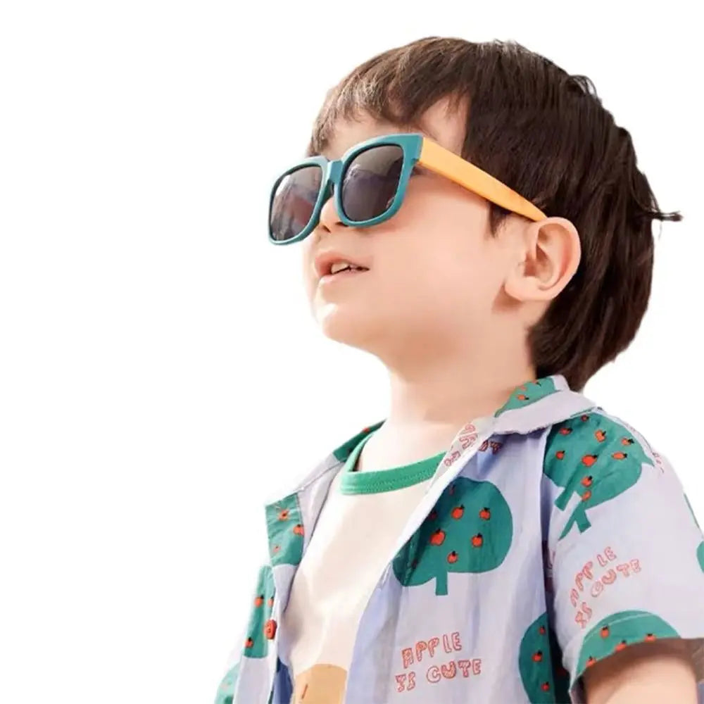 kids foldable sunglasses, square frame, UV400 protection, toddler eyewear,
outdoor kids shades,
polycarbonate lenses, mirror sunglasses, durable kids sunglasses,
foldable eyewear, fashion sunglasses for children