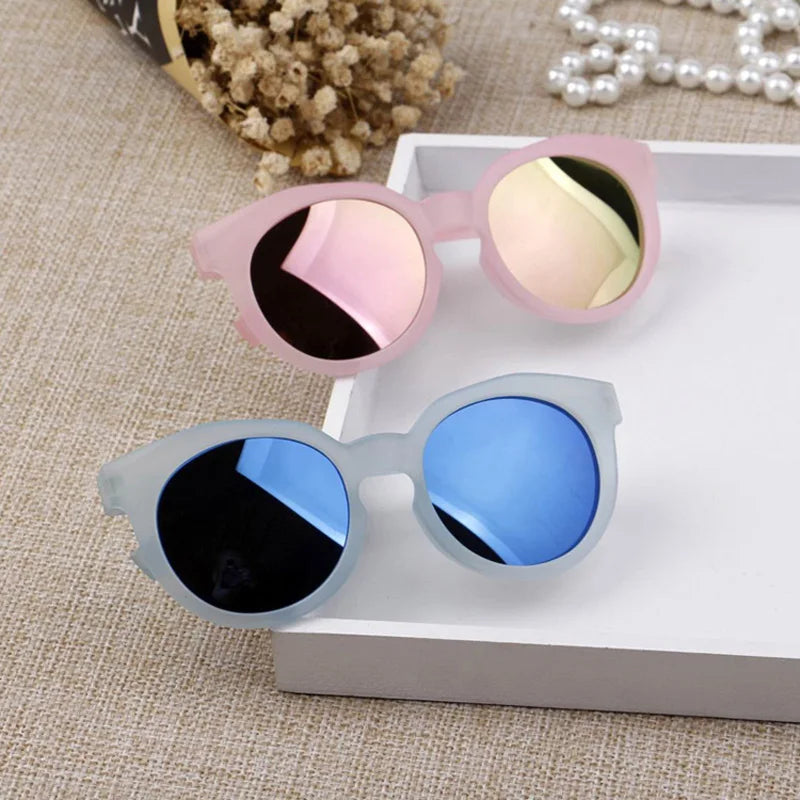 kids round sunglasses, UV400 protection, candy colour sunglasses, unisex children eyewear,
baby sunglasses, mirror lenses, sun protection for kids, durable plastic frame, resin lenses, fun kids eyewear